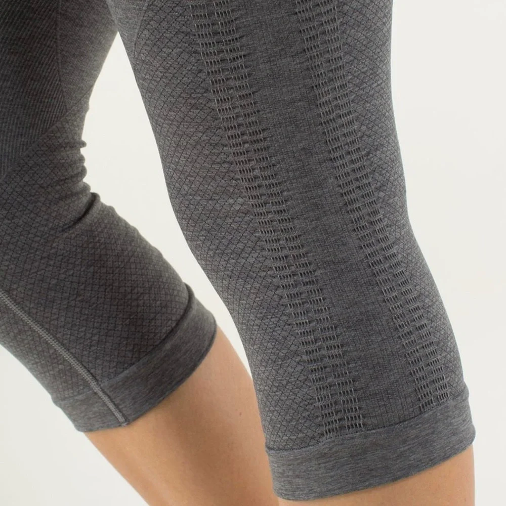 Lululemon In The Flow Crop II Leggings,‎ Grey
